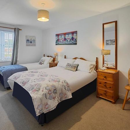Host & Stay - Riverrun Whitby Esterno foto